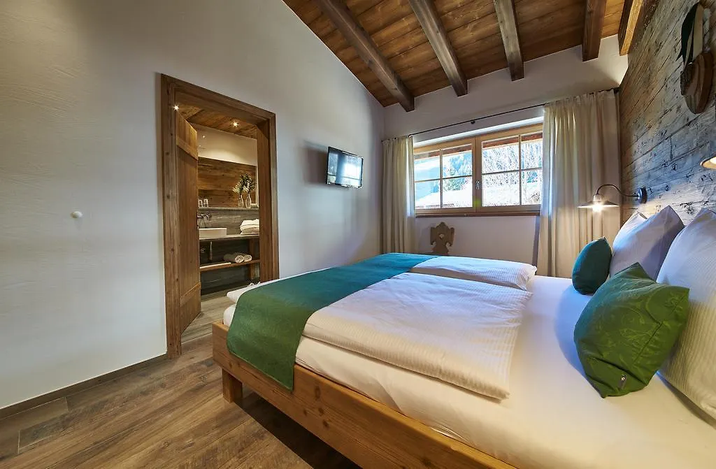 Panorama Chalets Saalbach-Hinterglemm 0*,